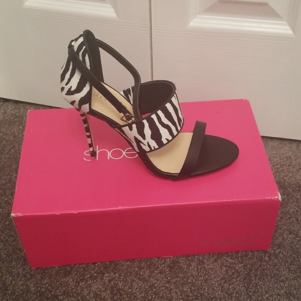 Zebra heels